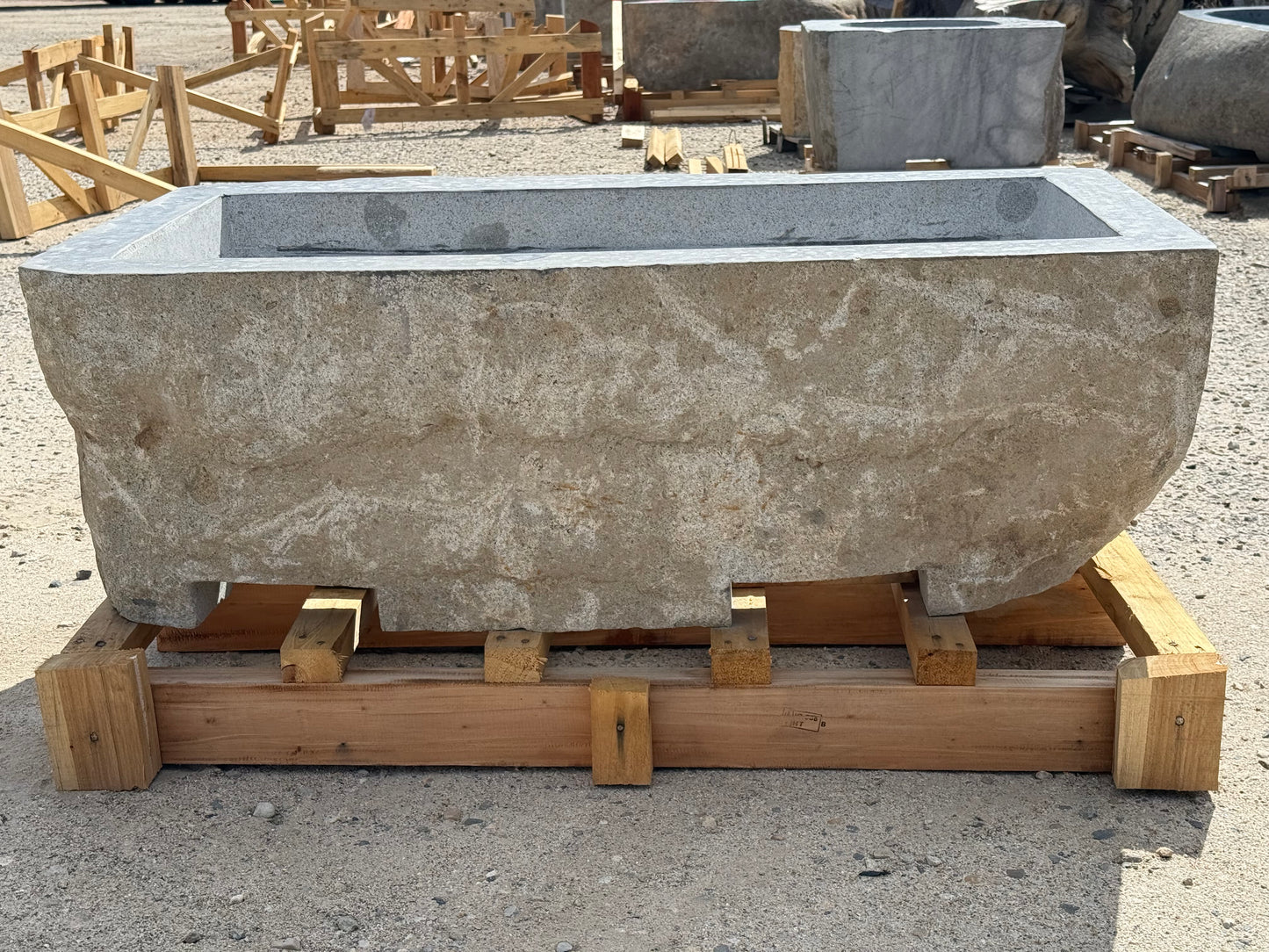 Natural Stone / Cut River Boulder Gas Fire Pit CRB22