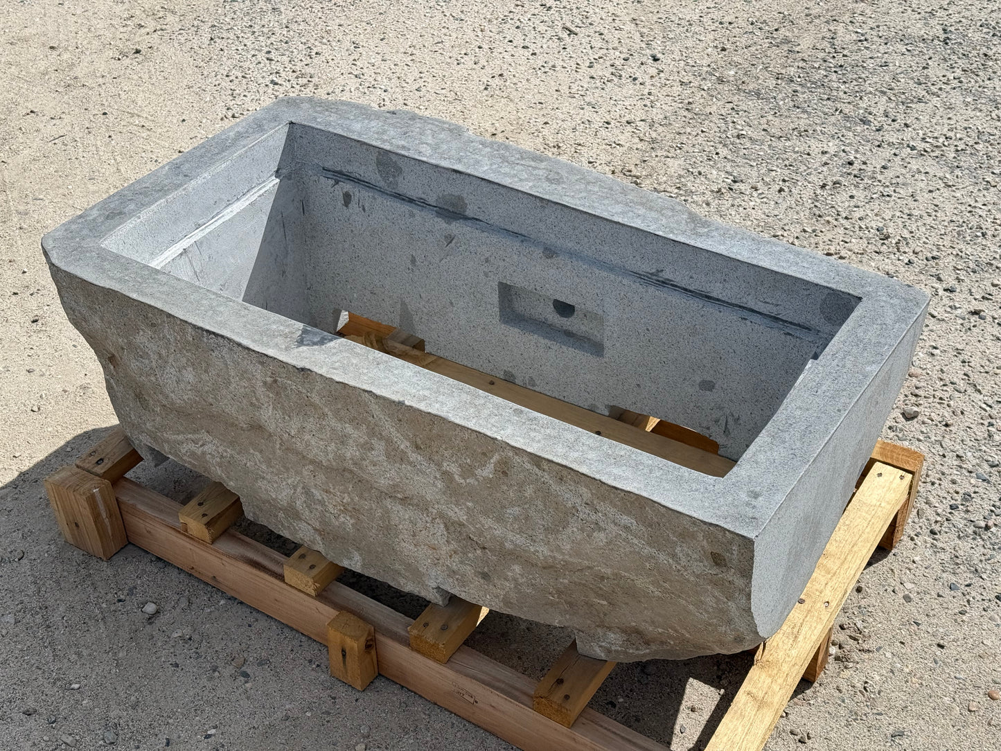 Natural Stone / Cut River Boulder Gas Fire Pit CRB22