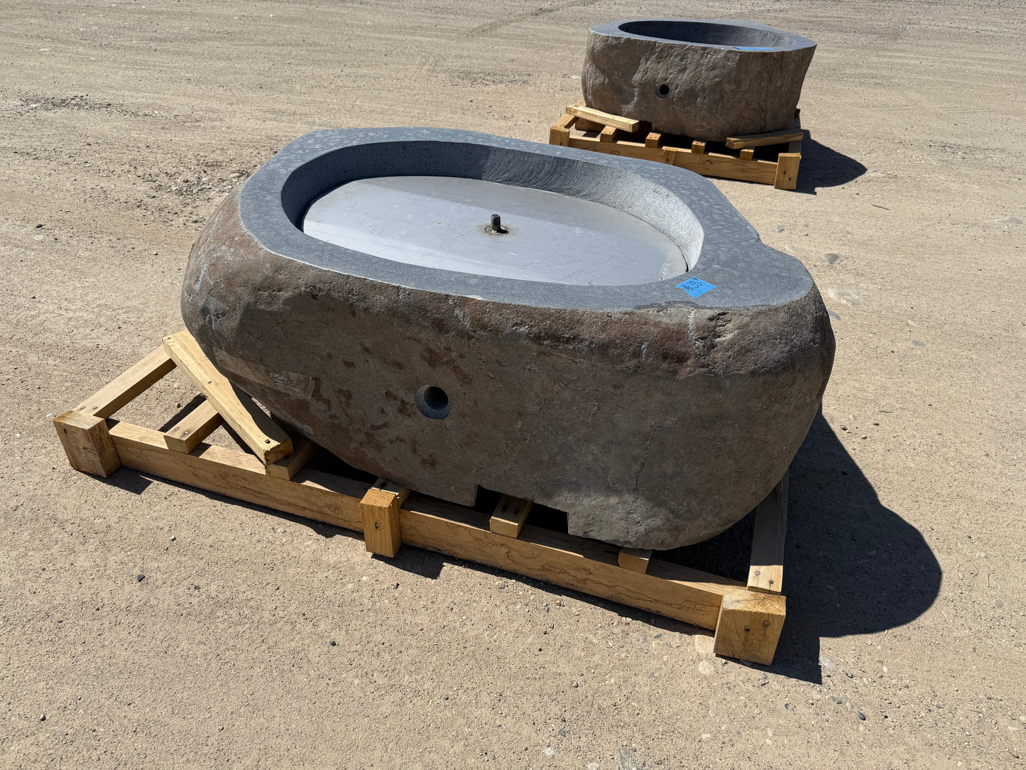 Natural Stone / Real River Boulder Gas Fire Pit RBFP33