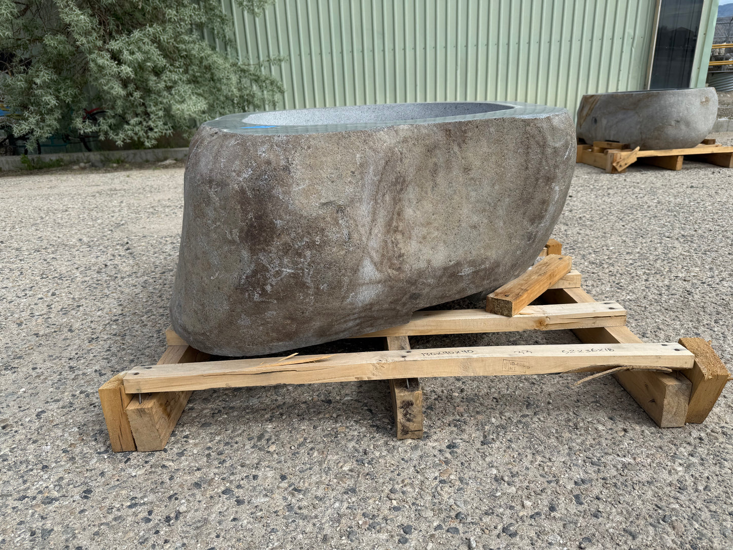 Natural Stone / Real River Boulder Gas Fire Pit RBFP33