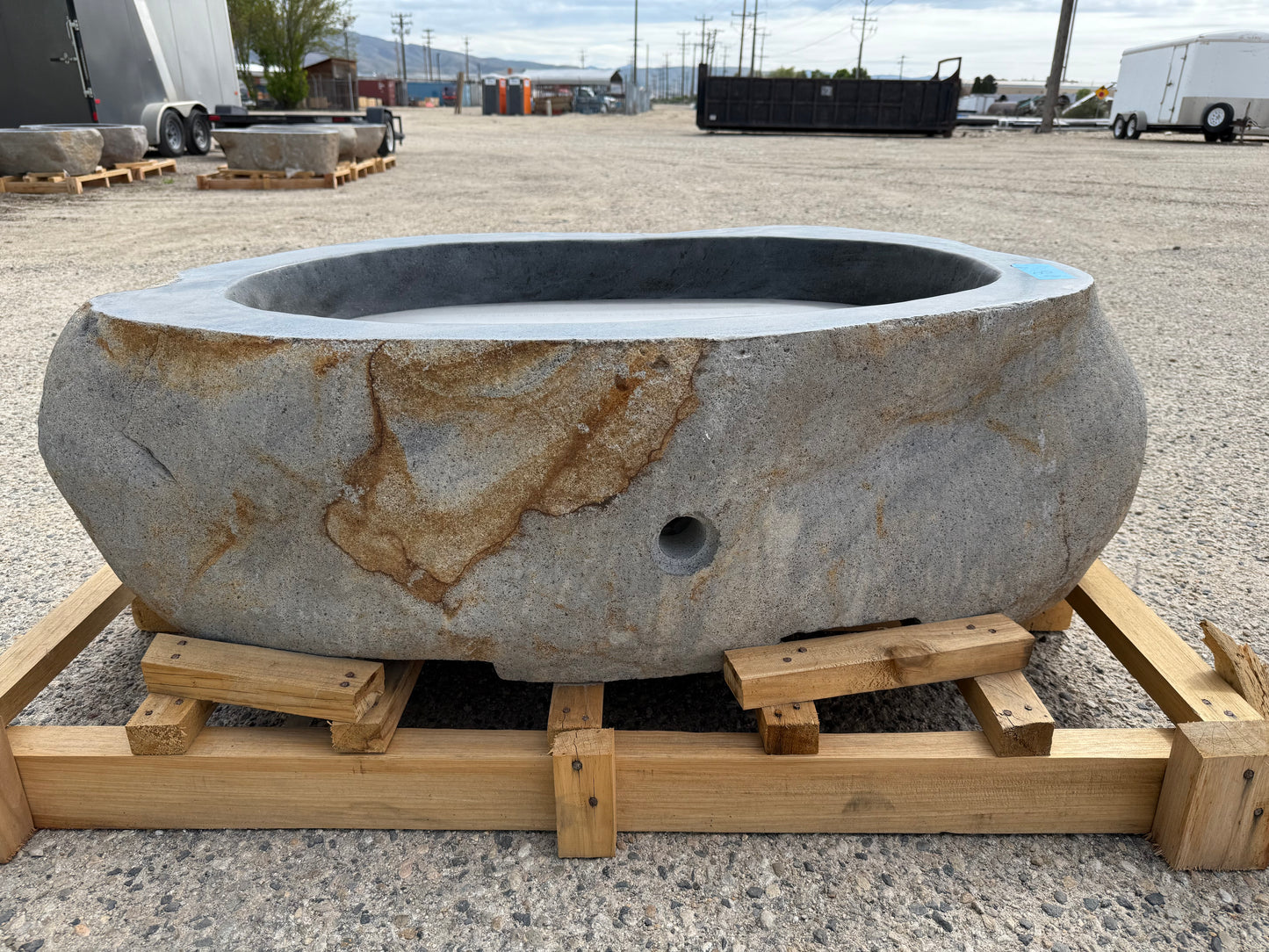 Natural Stone / Real River Boulder Gas Fire Pit RBFP08
