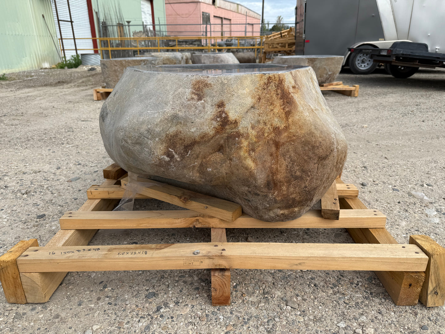 Natural Stone / Real River Boulder Gas Fire Pit RBFP16