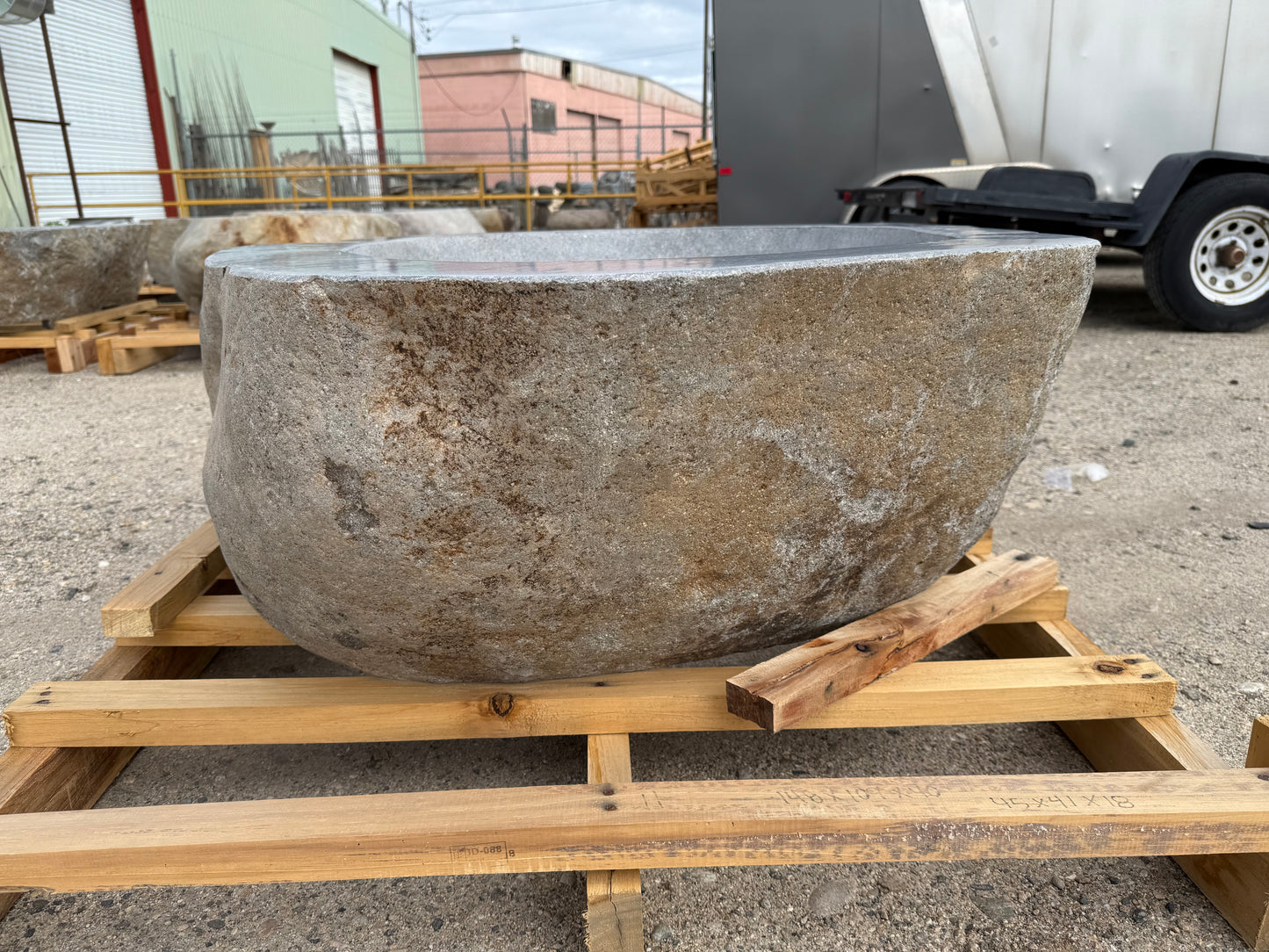 Natural Stone / Real River Boulder Gas Fire Pit RBFP40
