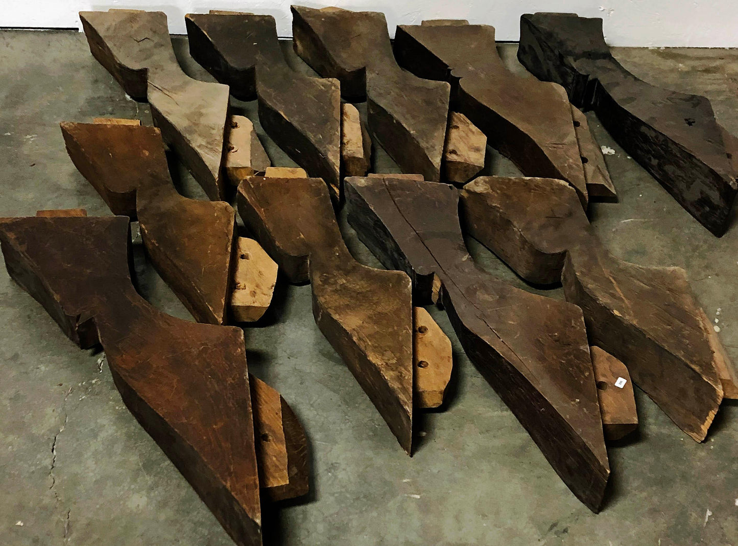 Reclaimed Teak Post & Beam Braces, Hand Carved, Original - Impact Imports