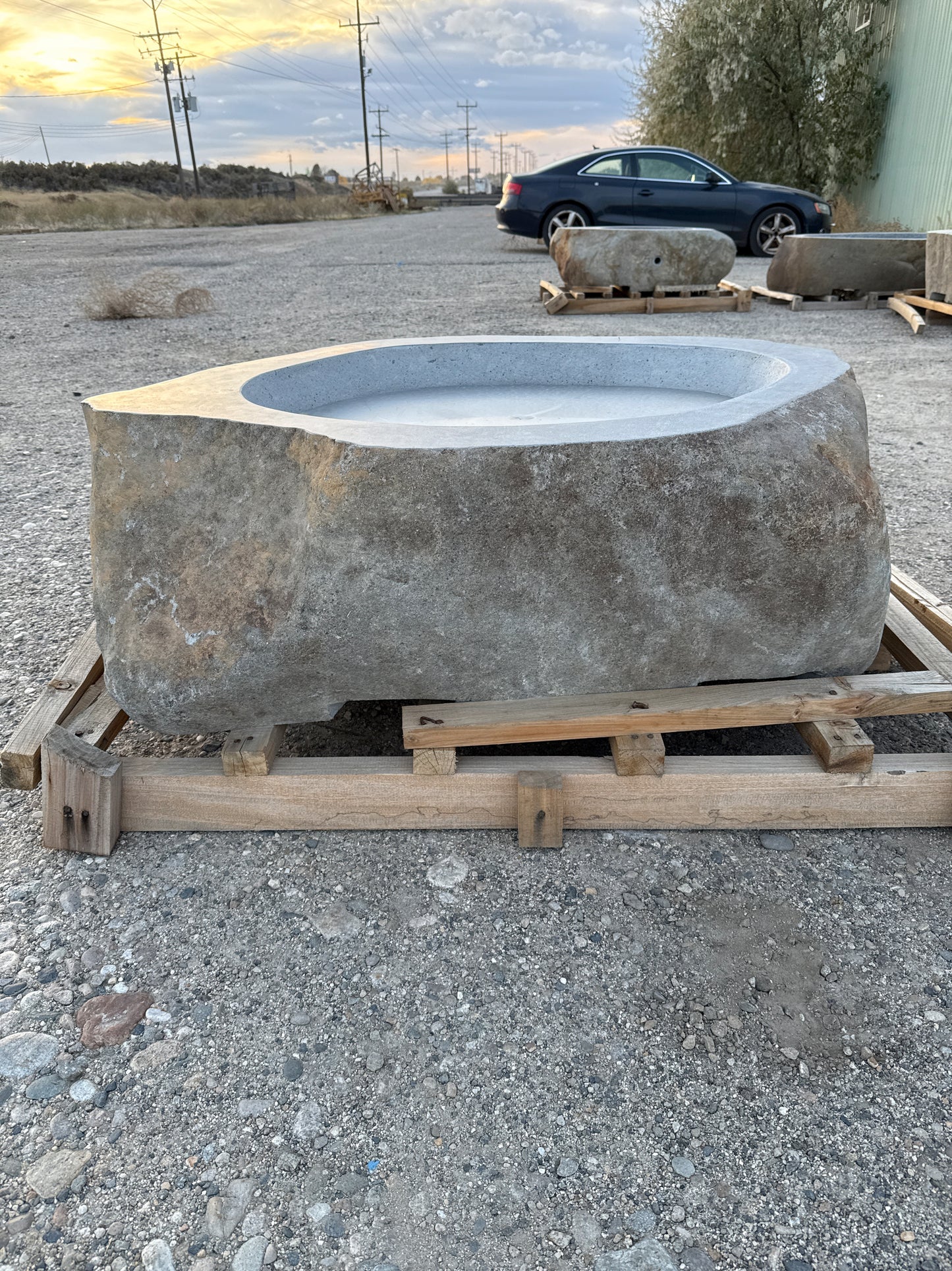 Natural Stone / Real River Boulder Gas Fire Pit RBFP28