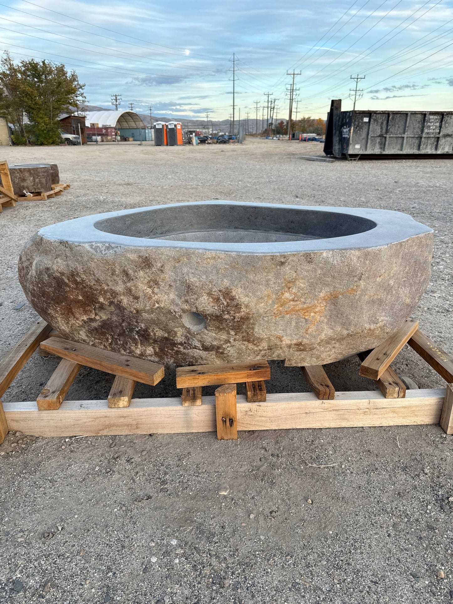 Natural Stone / Real River Boulder Gas Fire Pit RBFP10