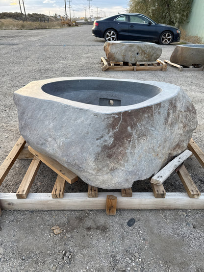Natural Stone / Real River Boulder Gas Fire Pit RBFP10