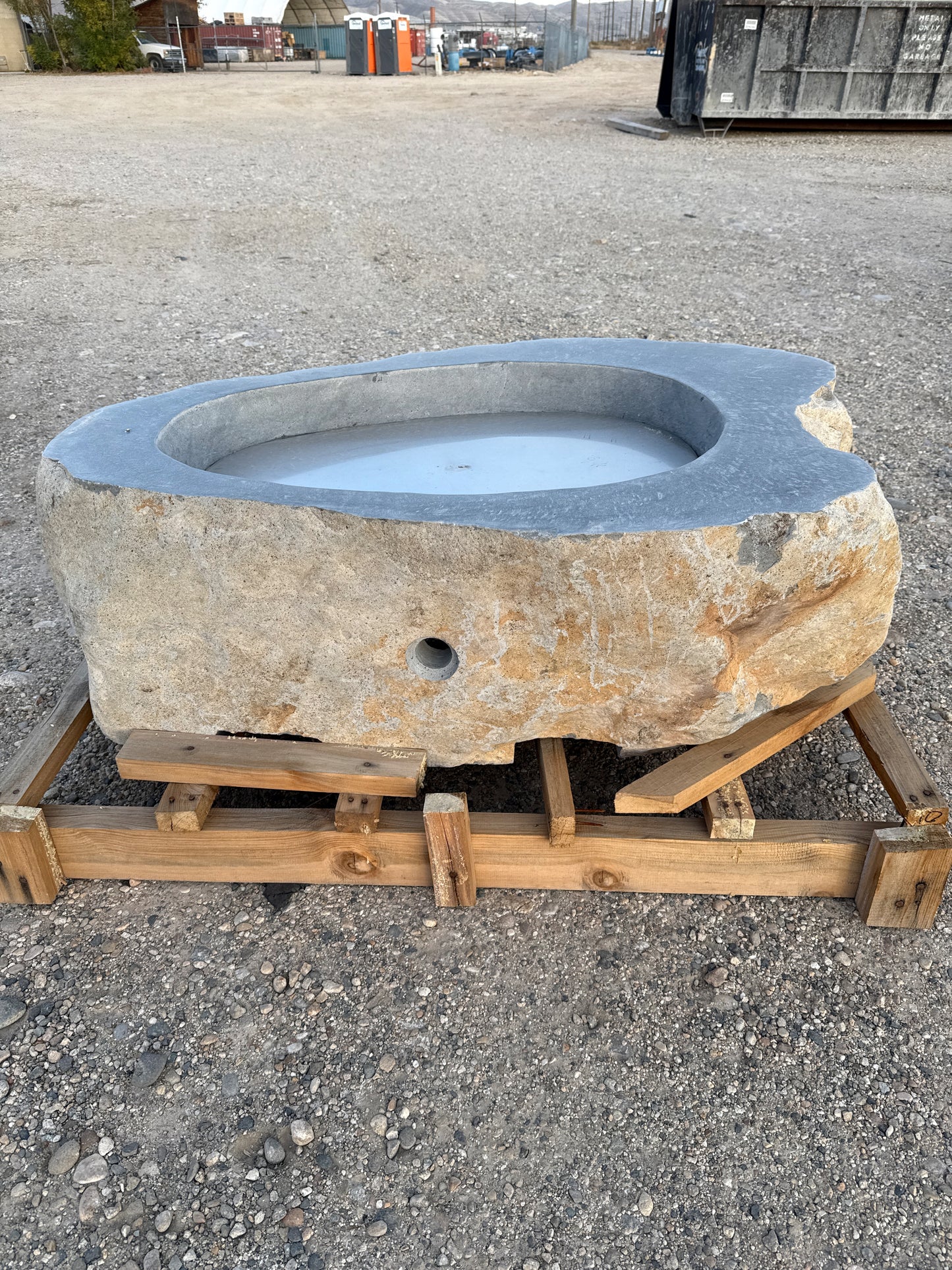 Natural Stone / Real River Boulder Gas Fire Pit RBFP06