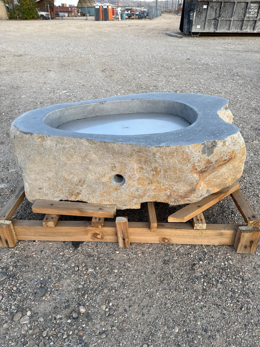 Natural Stone / Real River Boulder Gas Fire Pit RBFP06