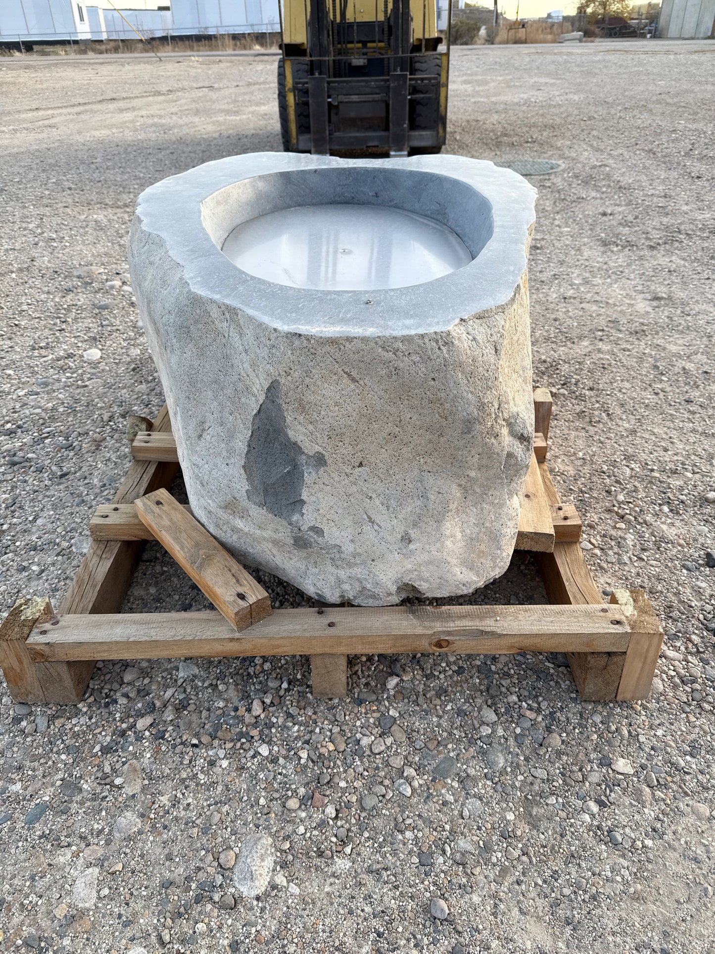 Natural Stone / Real River Boulder Gas Fire Pit RBFP06