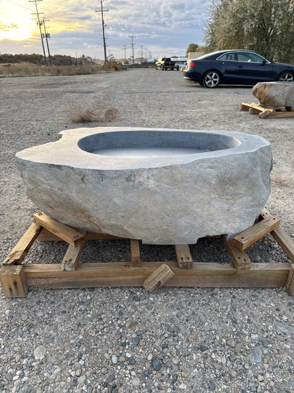 Natural Stone / Real River Boulder Gas Fire Pit RBFP06