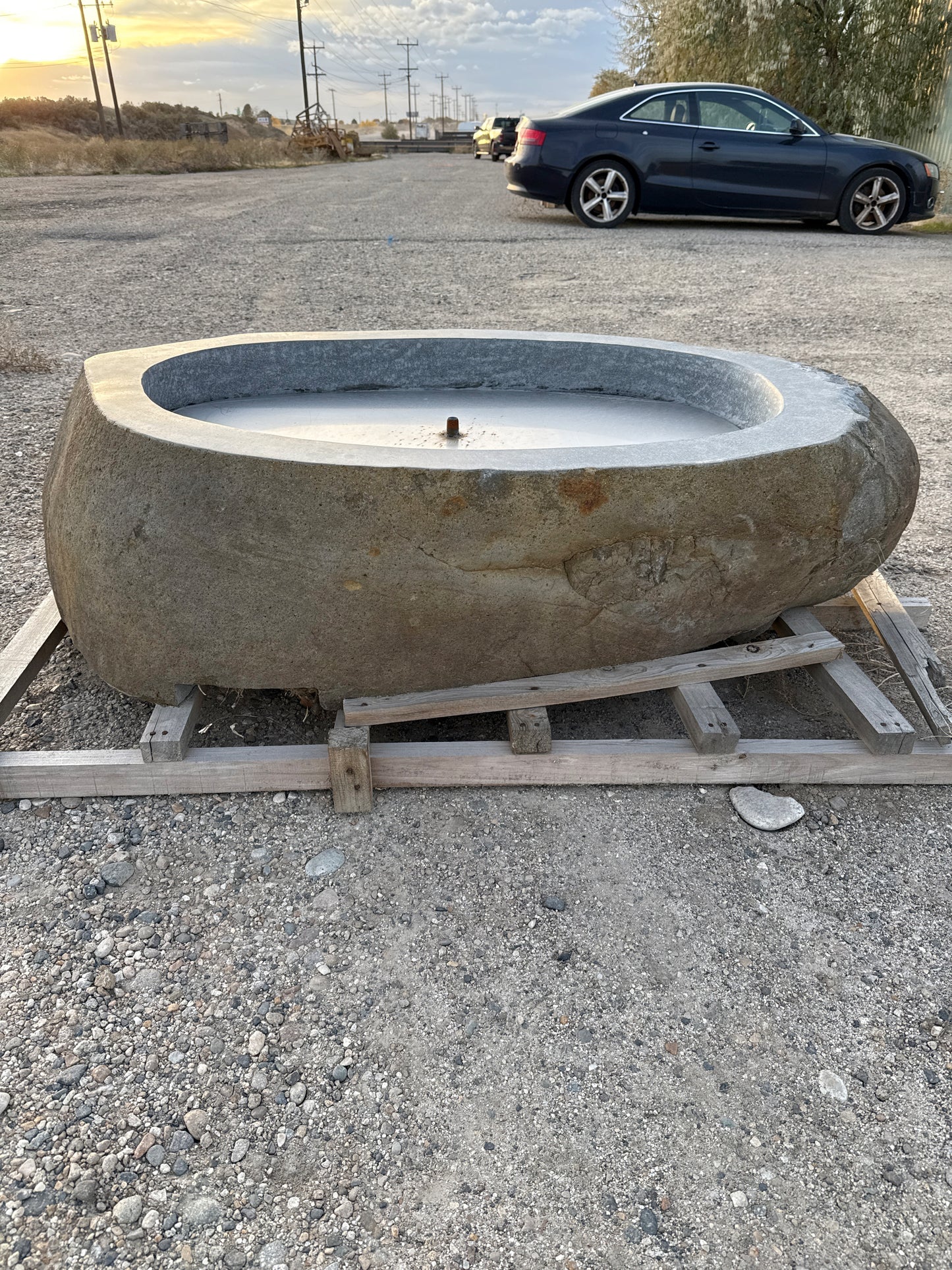 Natural Stone / Real River Boulder Gas Fire Pit RBFP04