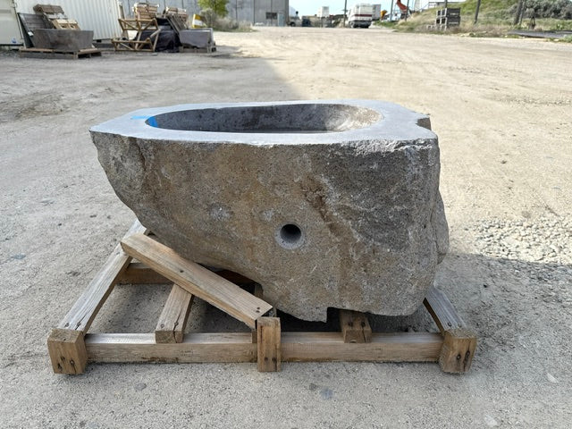 Natural Stone / Real River Boulder Gas Fire Pit RBFP01