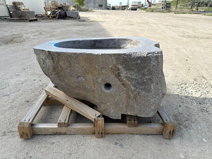 Natural Stone / Real River Boulder Gas Fire Pit RBFP01