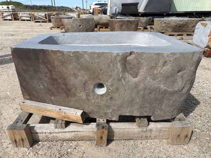 Natural Stone / Cut River Boulder Gas Fire Pit CRB06