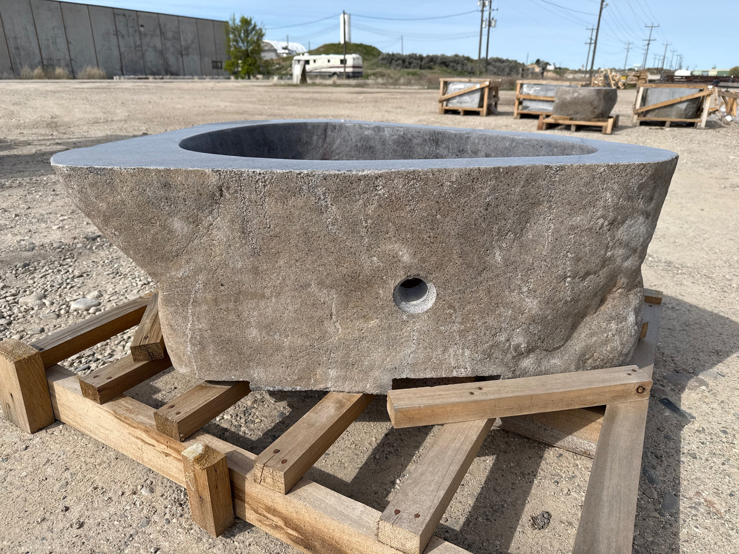 Natural Stone / Real River Boulder Gas Fire Pit RBFP08