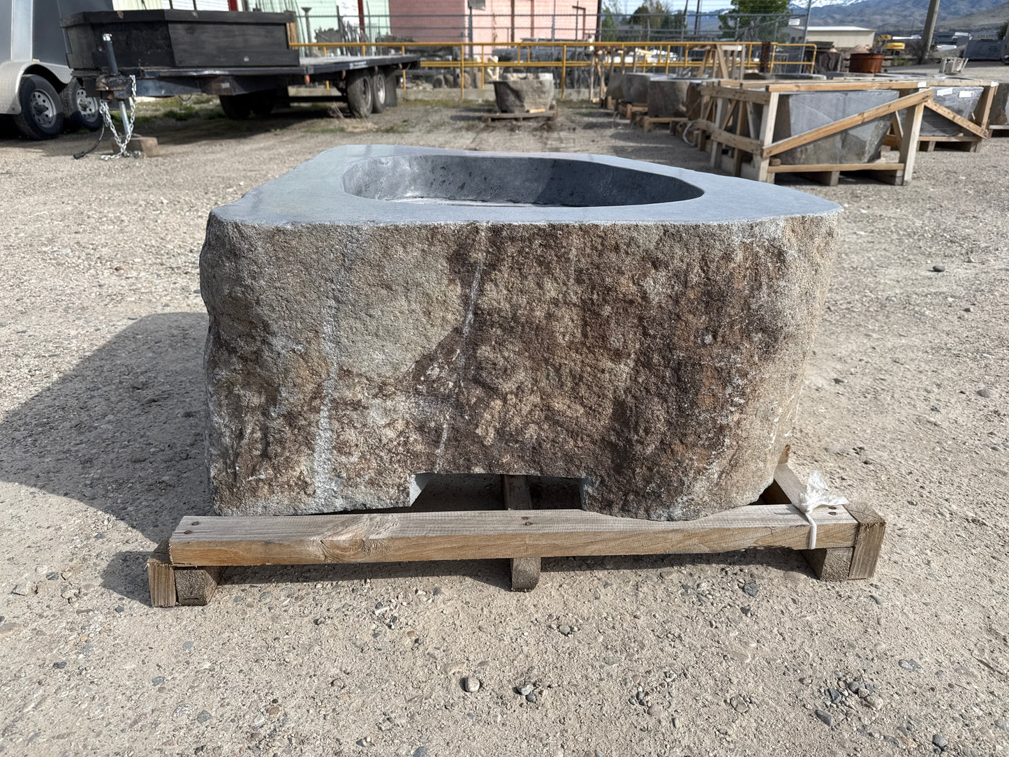 Natural Stone / Real River Boulder Gas Fire Pit RBFP03