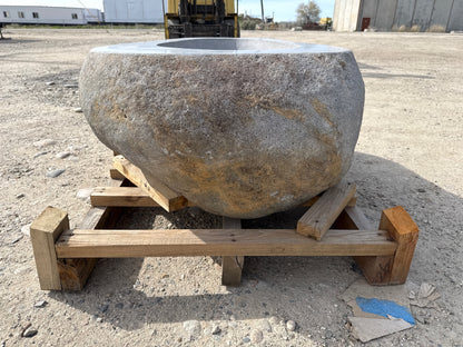 Natural Stone / Real River Boulder Gas Fire Pit RBFP09