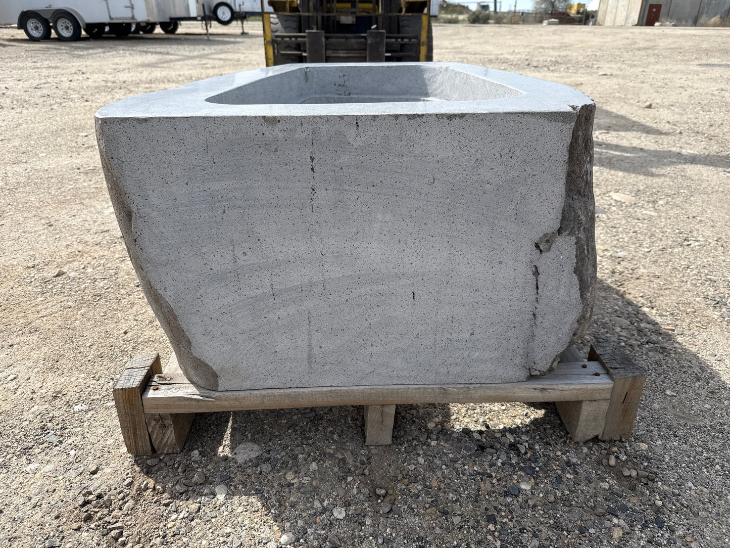 Natural Stone / Cut River Boulder Gas Fire Pit CRB06