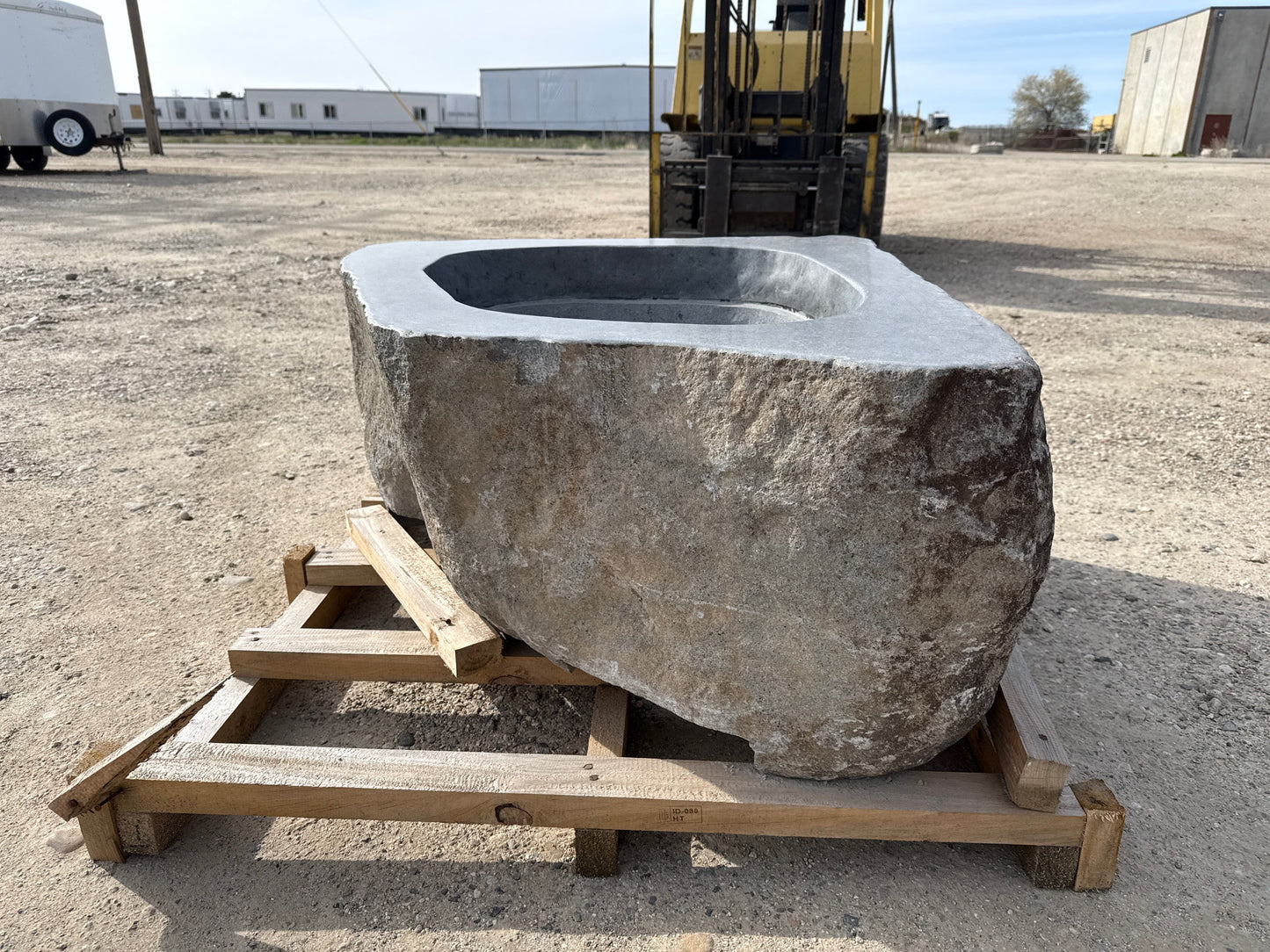 Natural Stone / Real River Boulder Gas Fire Pit RBFP03