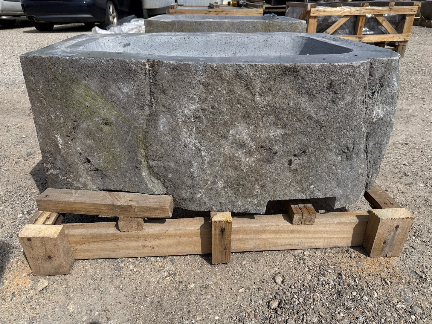 Natural Stone / Cut River Boulder Gas Fire Pit CRB08