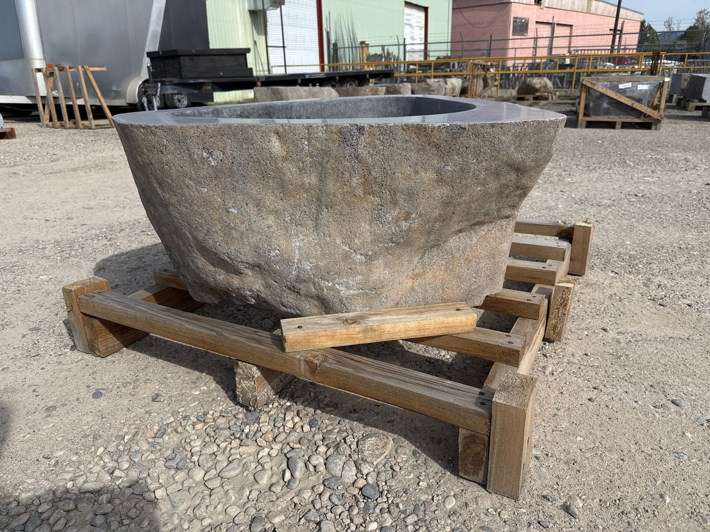 Natural Stone / Real River Boulder Gas Fire Pit RBFP08