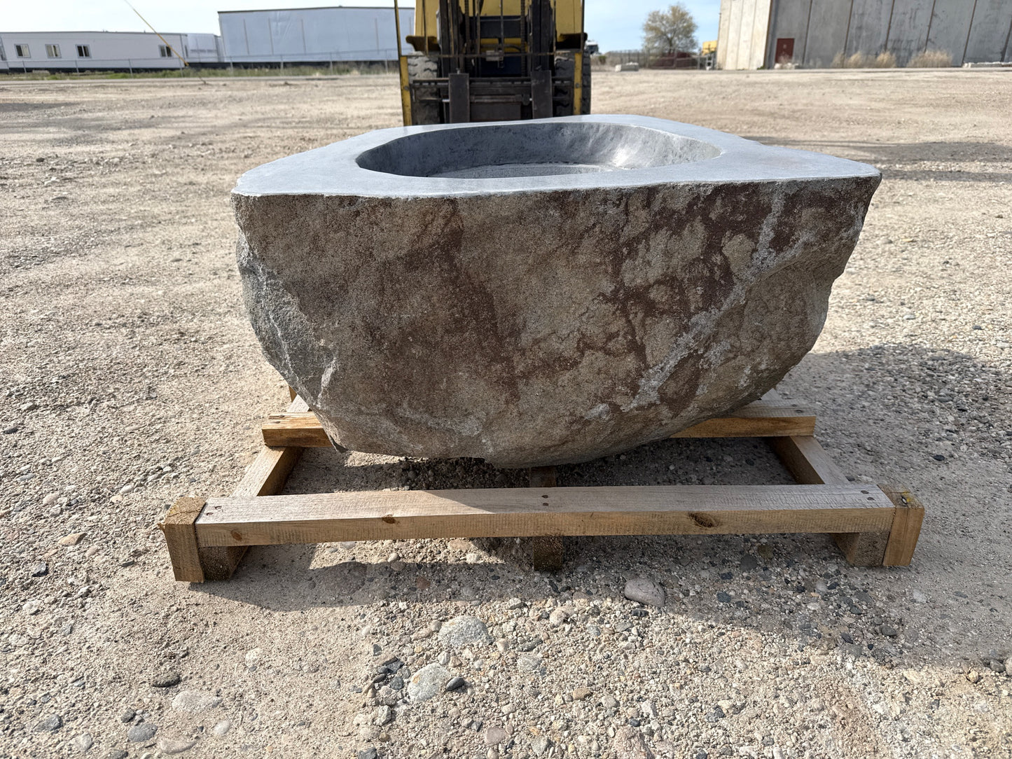 Natural Stone / Real River Boulder Gas Fire Pit RBFP02