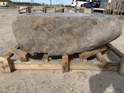 Natural Stone / Real River Boulder Gas Fire Pit RBFP09