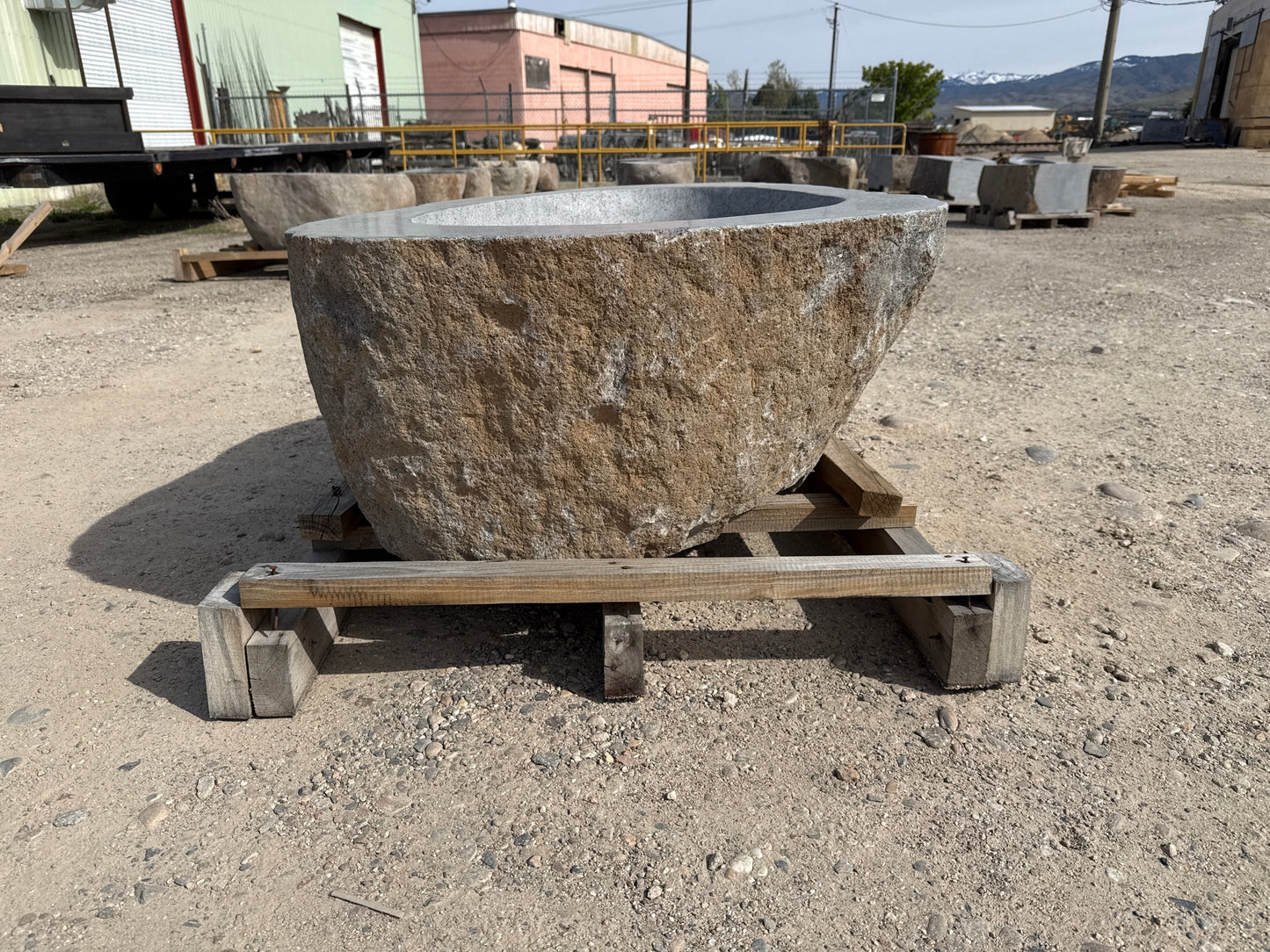 Natural Stone / Real River Boulder Gas Fire Pit RBFP10