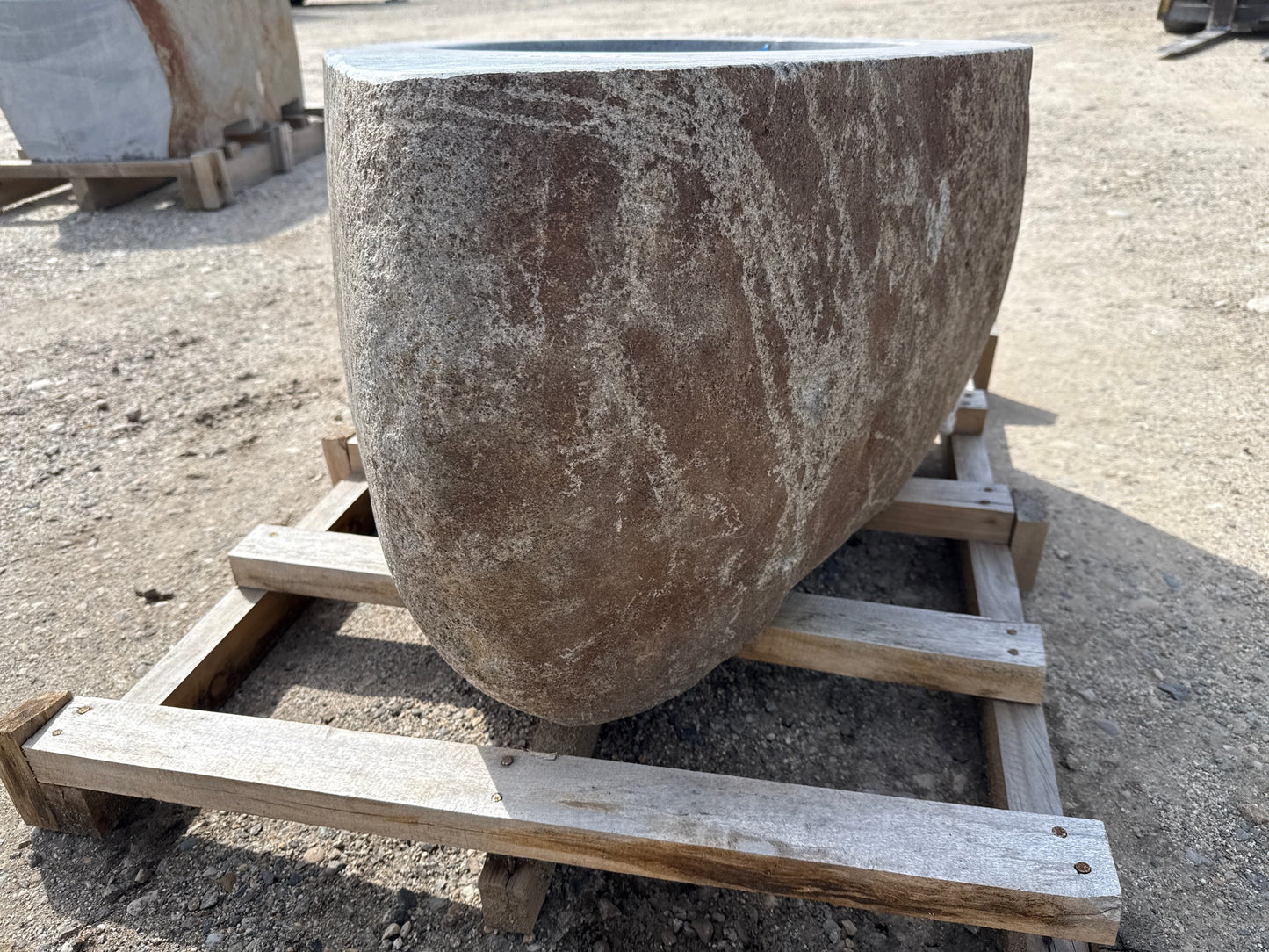 Natural Stone / Real River Boulder Gas Fire Pit RBFP13