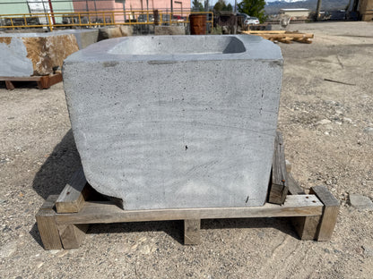 Natural Stone / Cut River Boulder Gas Fire Pit CRB06