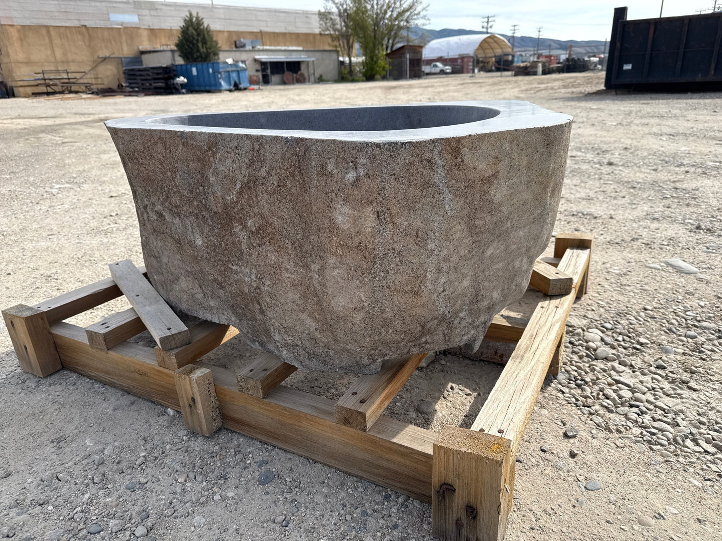 Natural Stone / Real River Boulder Gas Fire Pit RBFP08