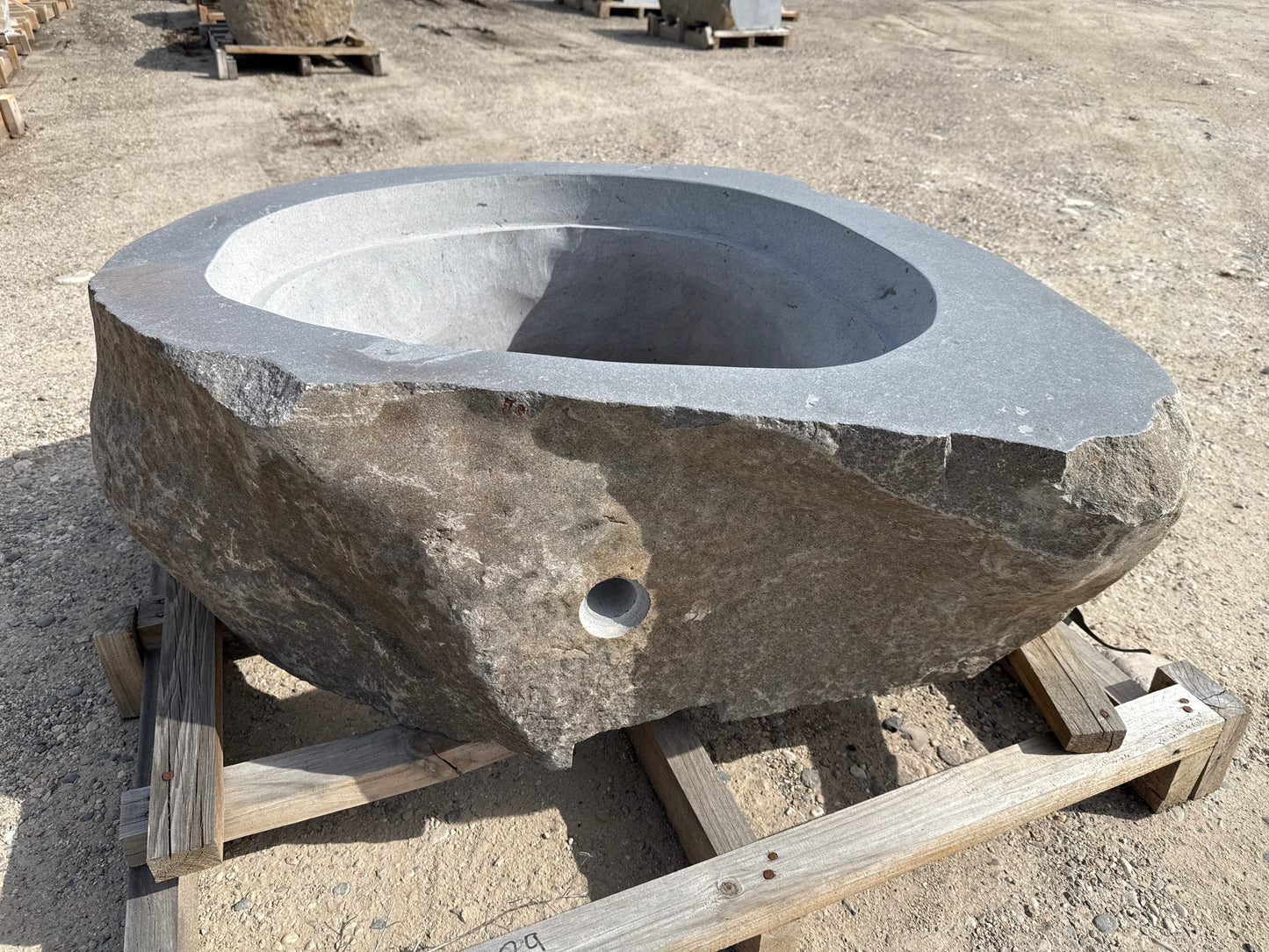 Natural Stone / Real River Boulder Gas Fire Pit RBFP11