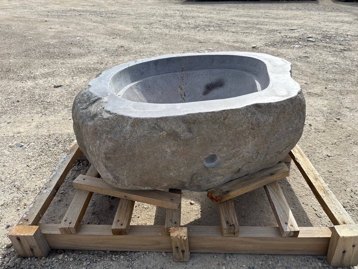 Natural Stone / Real River Boulder Gas Fire Pit RBFP05