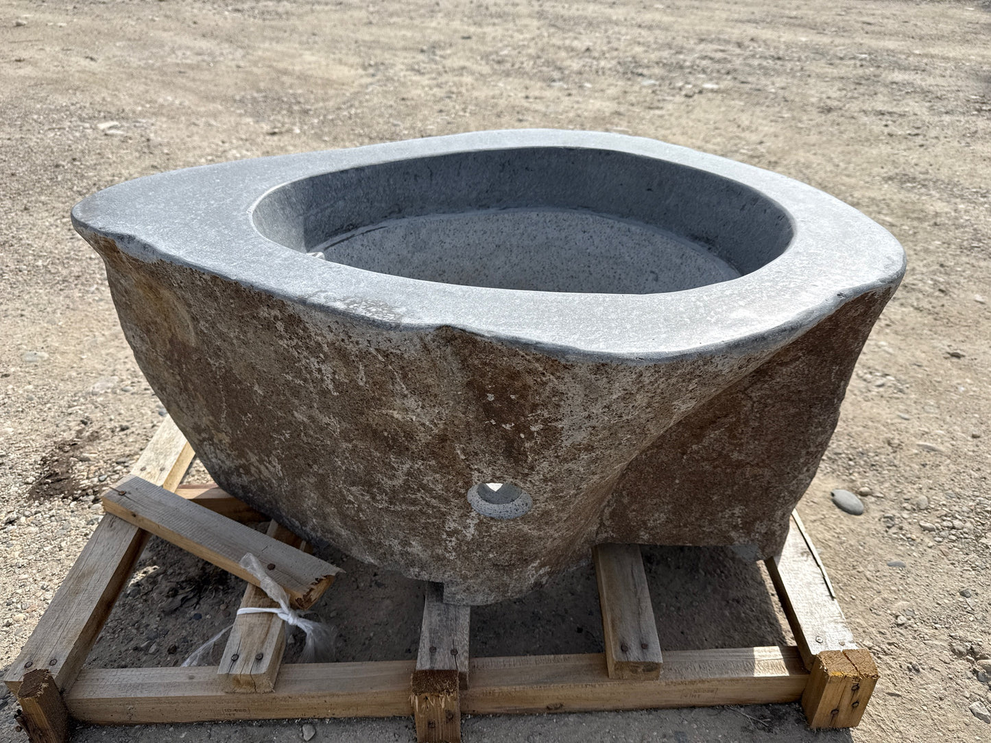 Natural Stone / Real River Boulder Gas Fire Pit RBFP12