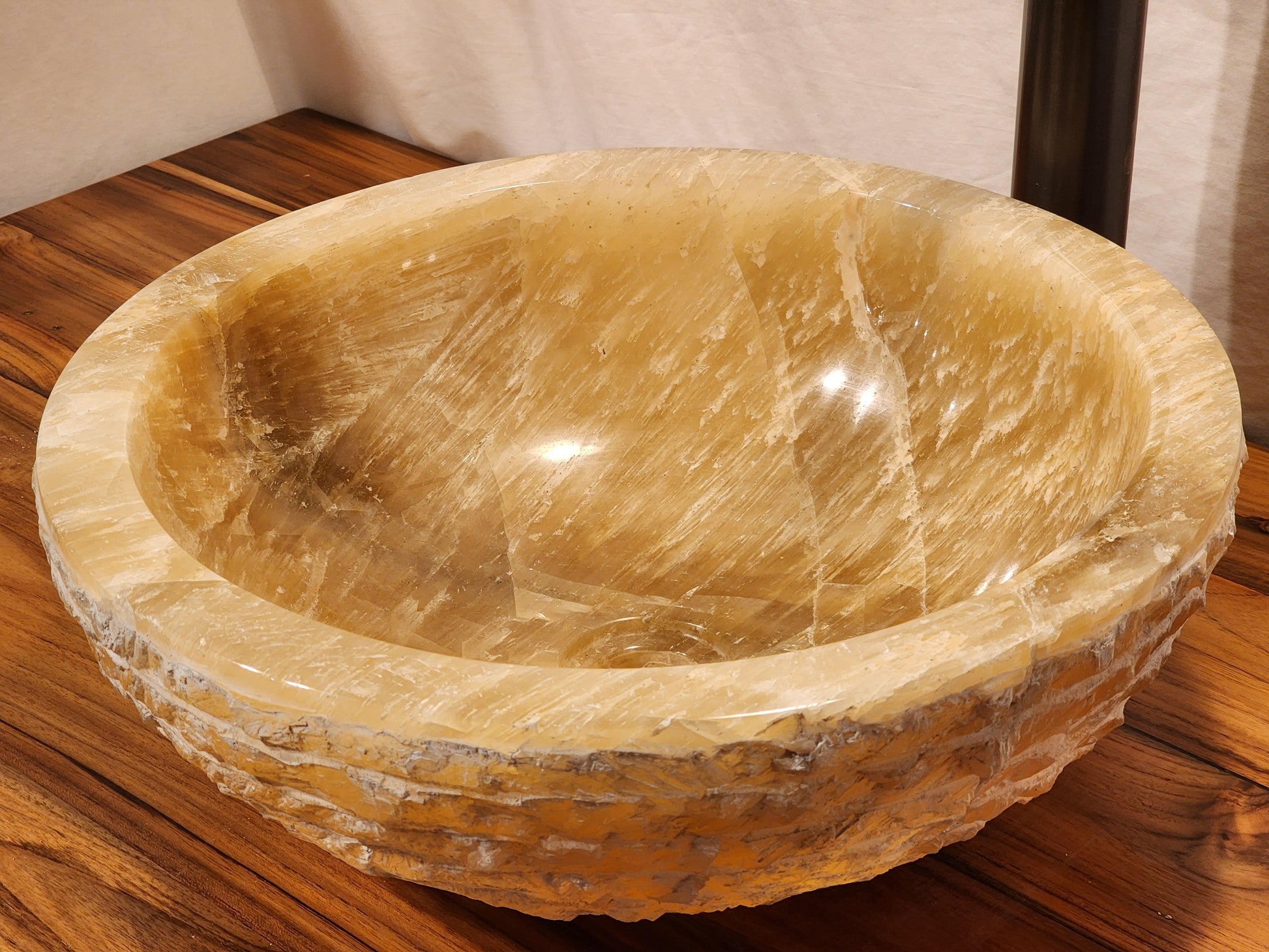 Mixed Honey Onyx With Chiseled Exterior Vessel Sink - MHOCE1 - Impact Imports
